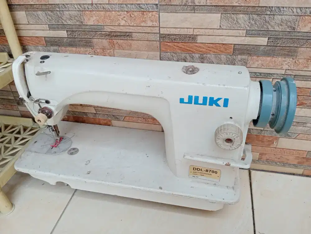 Mesin jahit masih bagus