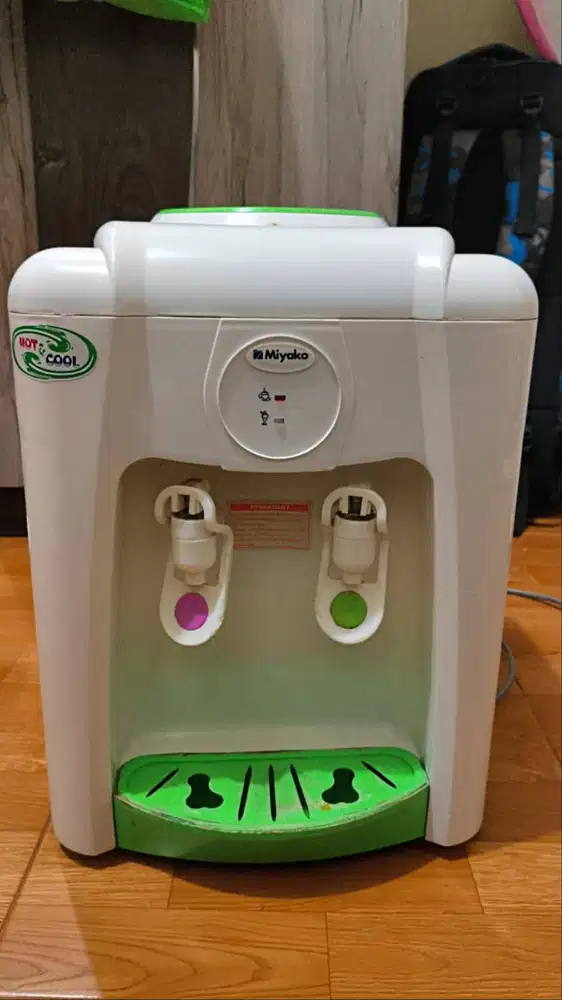 Dispenser Miyako WD-290 PHC / Dispenser Air Minum Panas(Hot) & Dingin