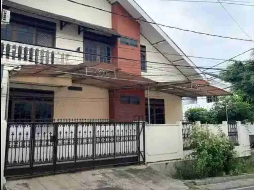 Rumah Megah dalam Komplek Eksklusif – Pondok Kelapa, Duren Sawit, JakTim