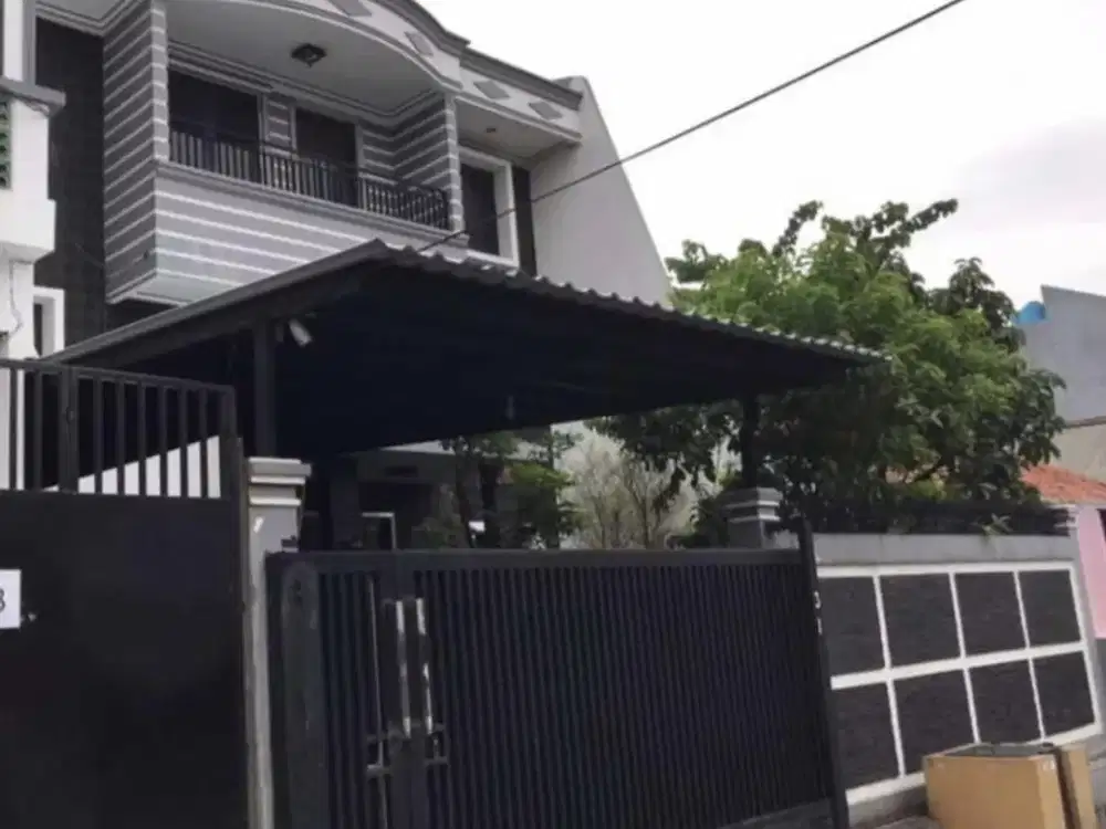 Dijual Rumah Mewah Strategis 3 Lantai Furnished Sumur Bor JakBar