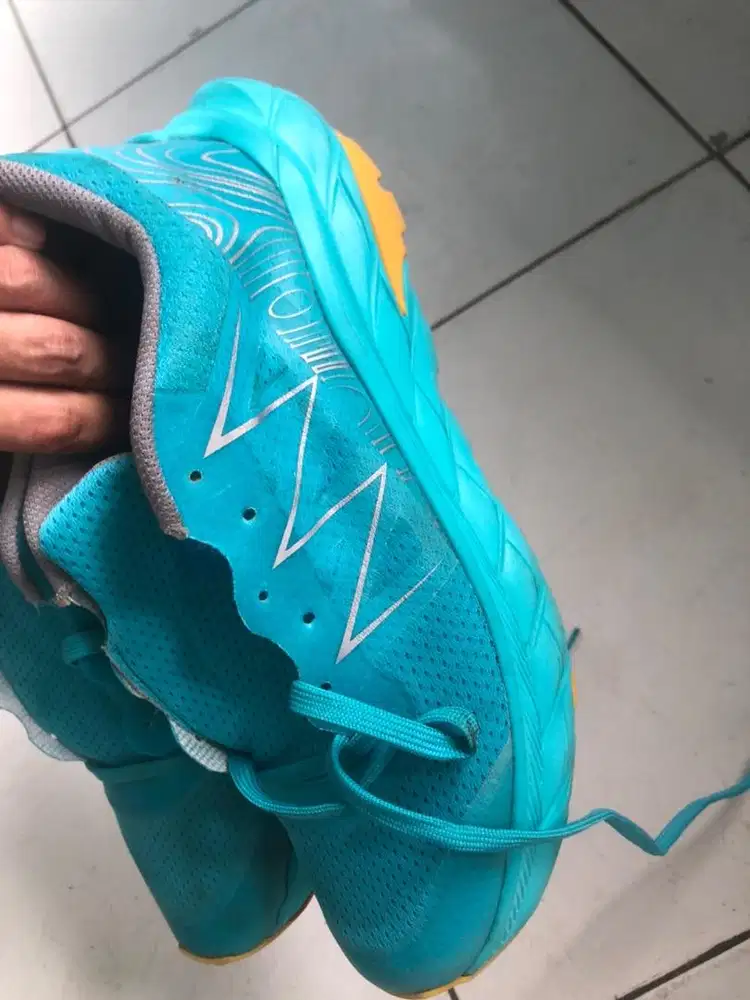 sepatu running greenforest