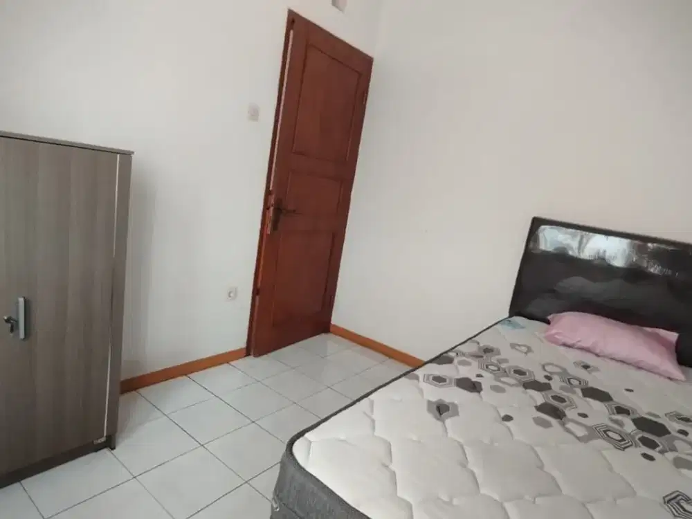 Disewa rumah Dalam komplek setiabudi Regency Bandung utara