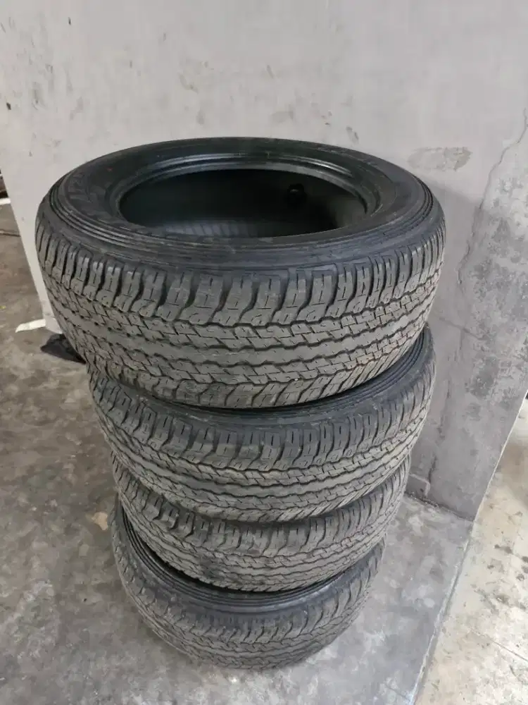 Ban AT 265 60 R18 fortuner pajero