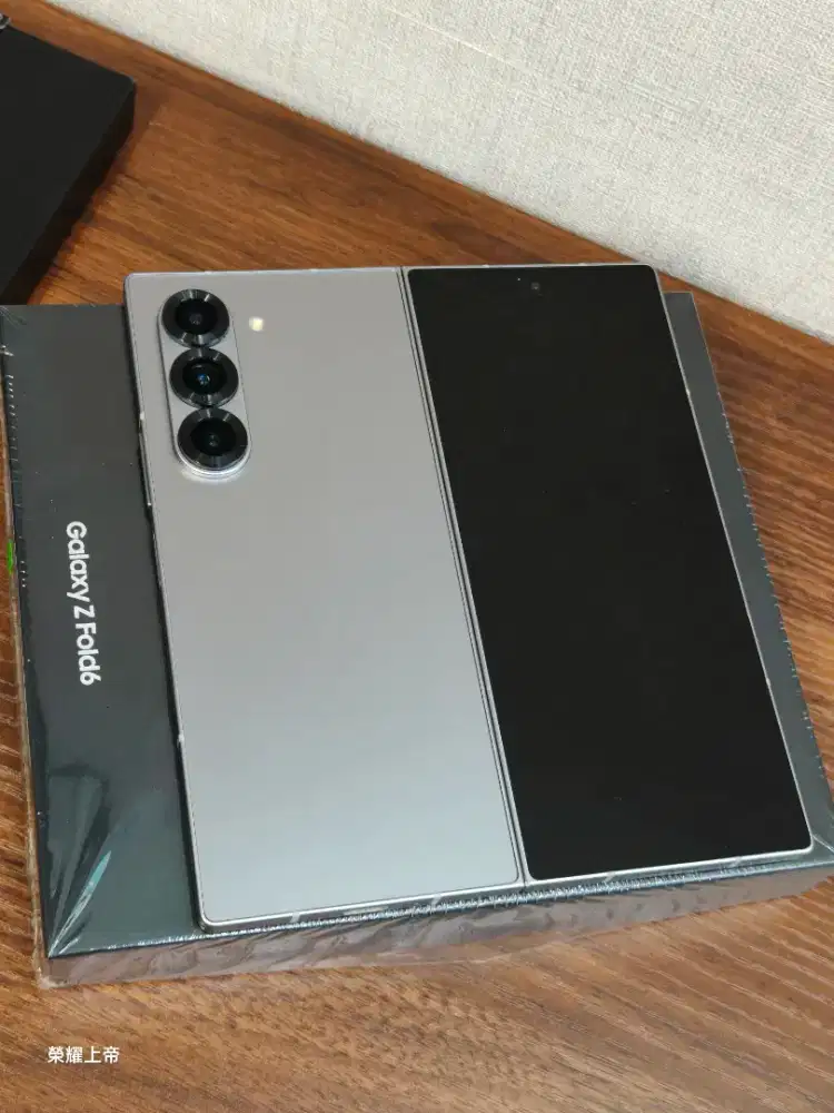 Samsung Z Fold 6 12/512 bekas resmi sein