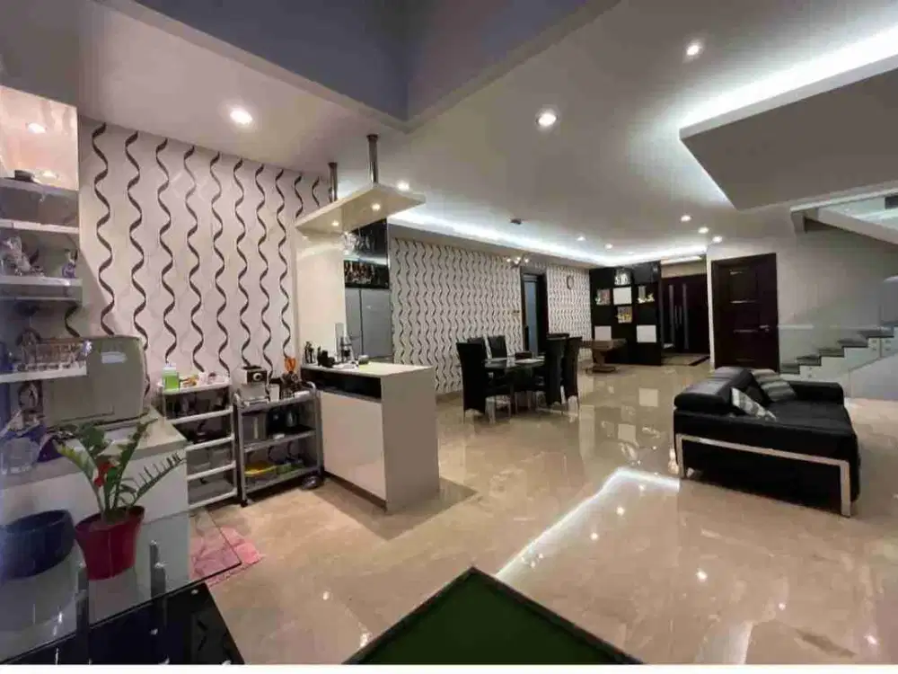 Dijual Rumah Bagus 3 lantai di Vila Permata Gading Siap Huni Kelapa Gading