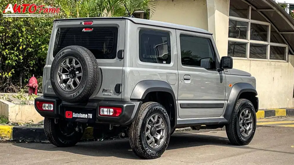 Suzuki Jimny 4x4 AT All Grip 3 Pintu 3doors NIK 2022 Silky Silver On B