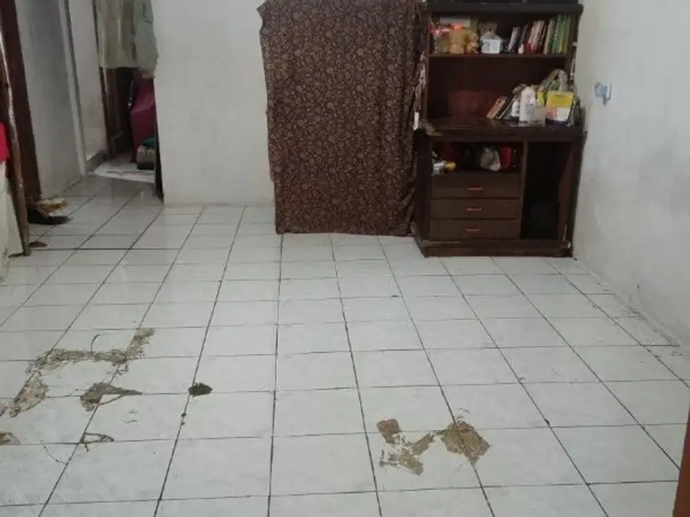 Rumah 2 Lantai Dekat Gedung Sate Cicadas Bandung Ref.04950