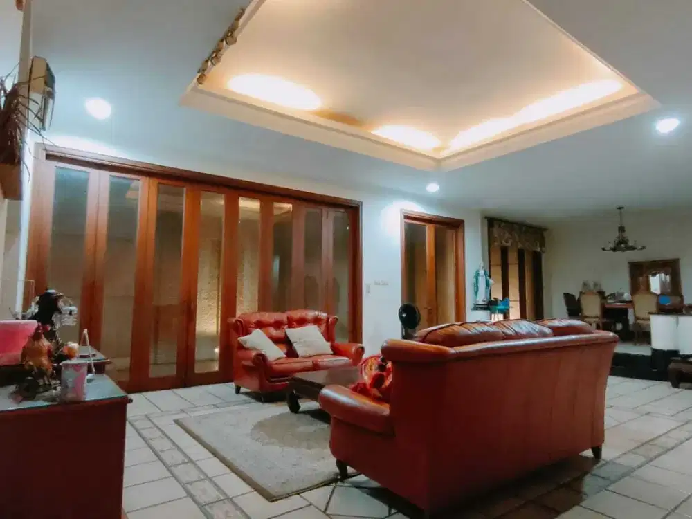 Dijual Rumah Mewah Dan Bagus di Mega Kebon Jeruk, Jakarta Barat