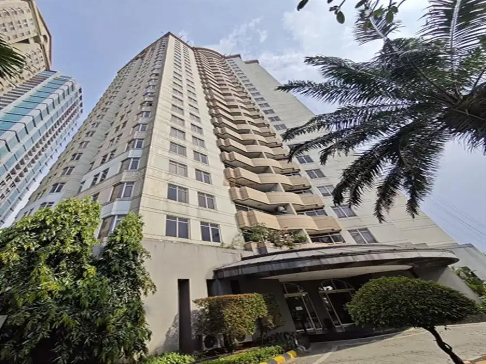 Best Price Di Bawah NJOP, Jual Cepat 3BR Apartemen Slipi Harga Best Deal! Luas, Banyak Cahaya, Dekat SCBD, Letjen S Parman