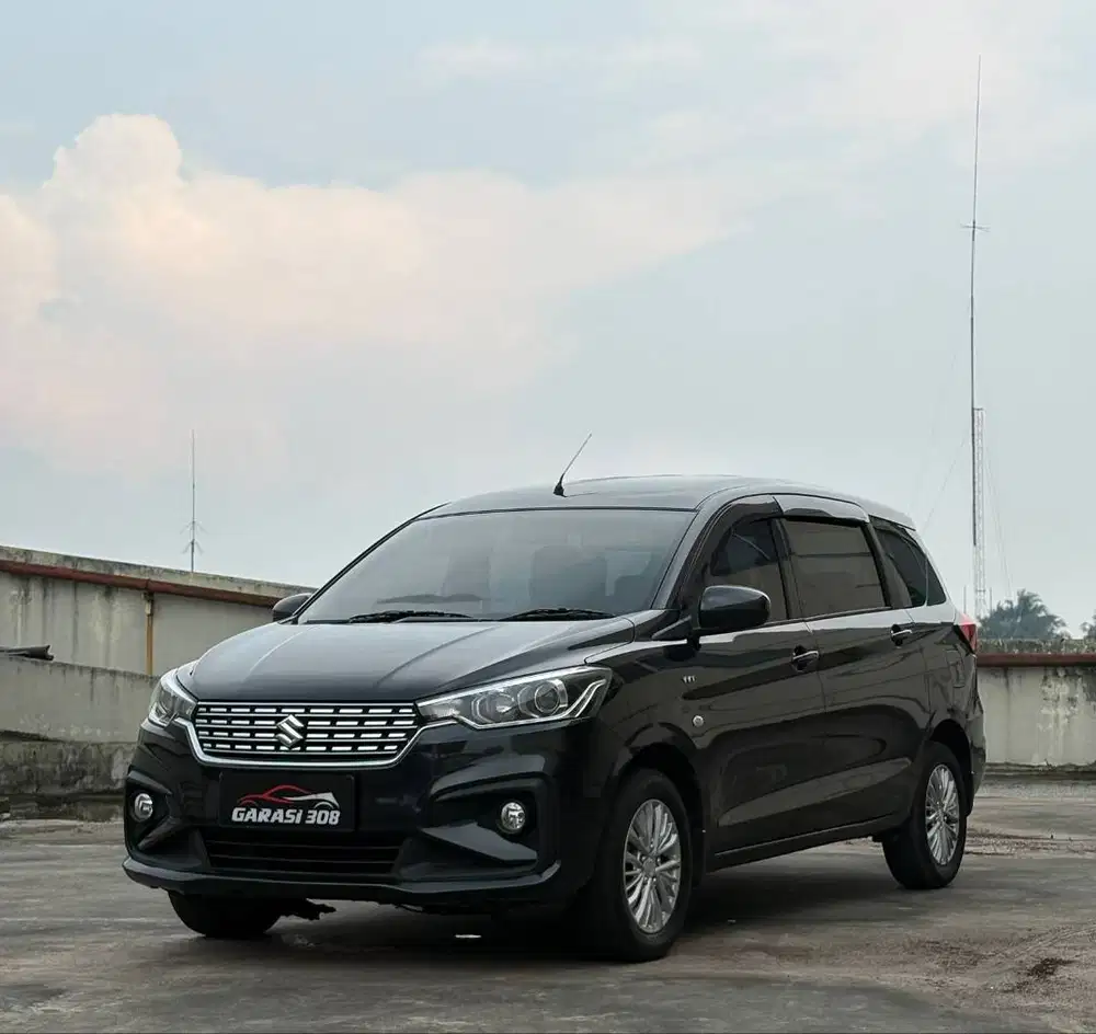 Suzuki Ertiga GL Manual Tahun 2021 Warna Hitam Tangan Pertama Km 55rb