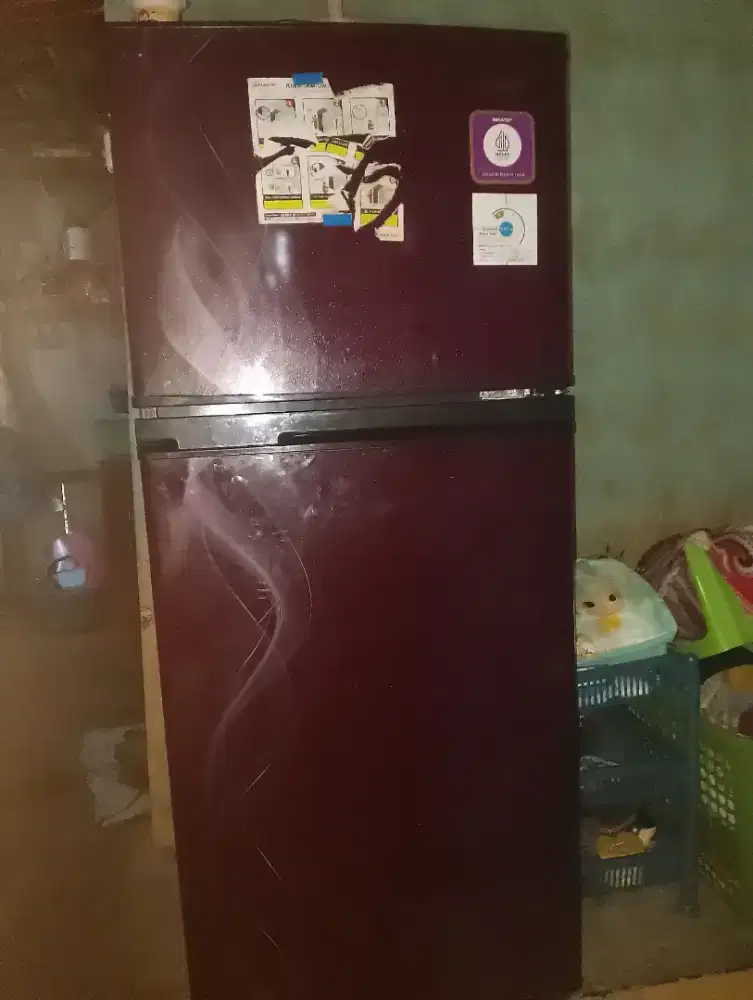 Kulkas 2 pintu SHARP