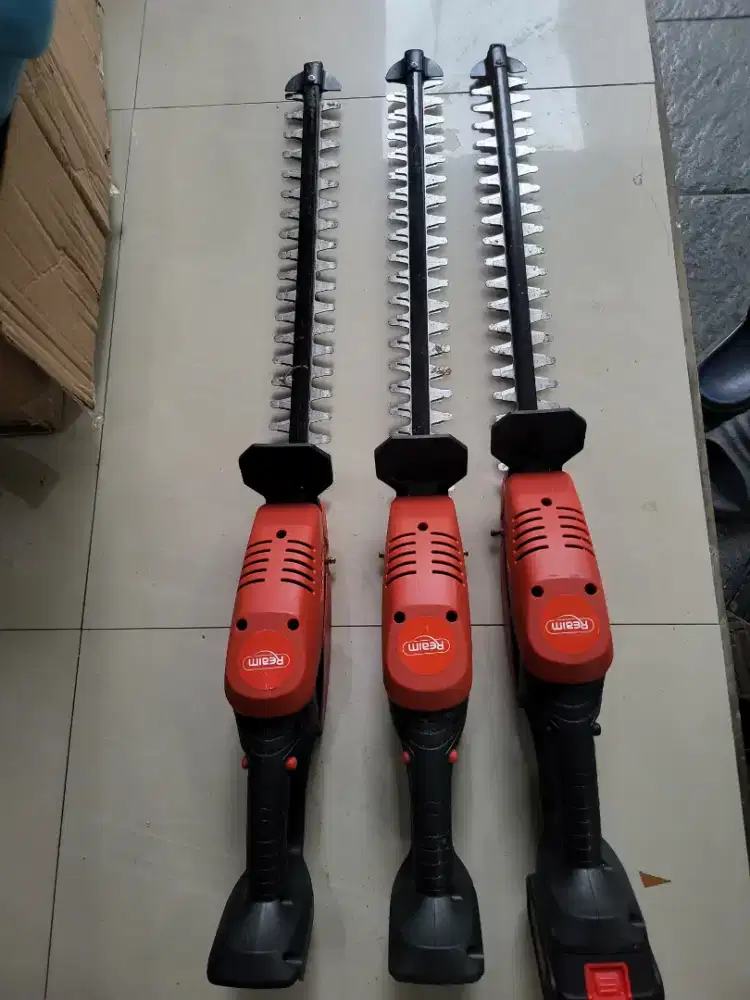 Reaim mesin potong dahan