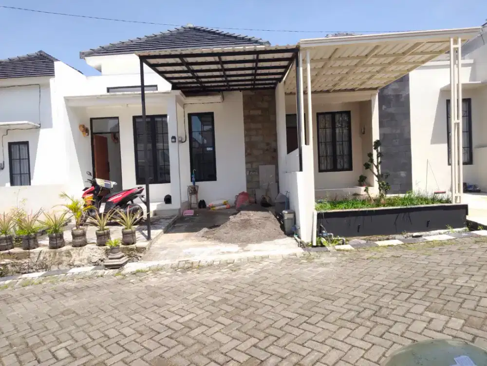 Rumah murah sangat strategis dekat kampus Undip Semarang bisa kredit