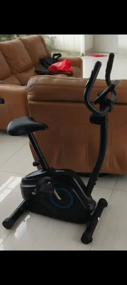 Sepeda statis buat olahraga