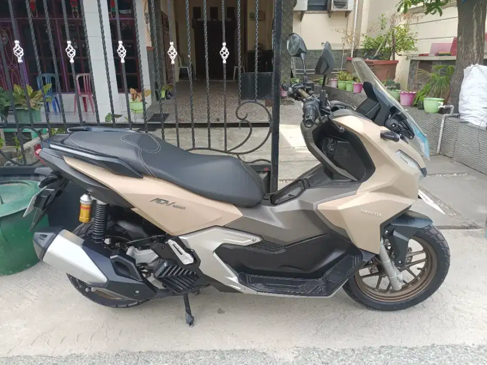 Honda ADV 160 ABS ISS Edition New Pemakaian 2025