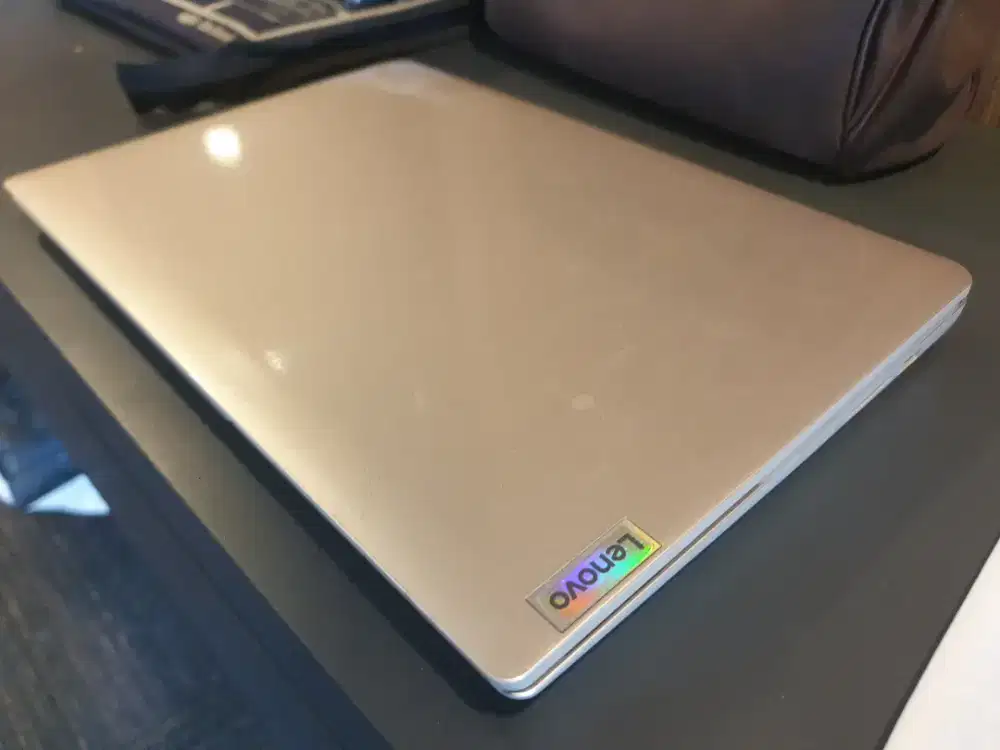 Lonovi ideapad slim 3