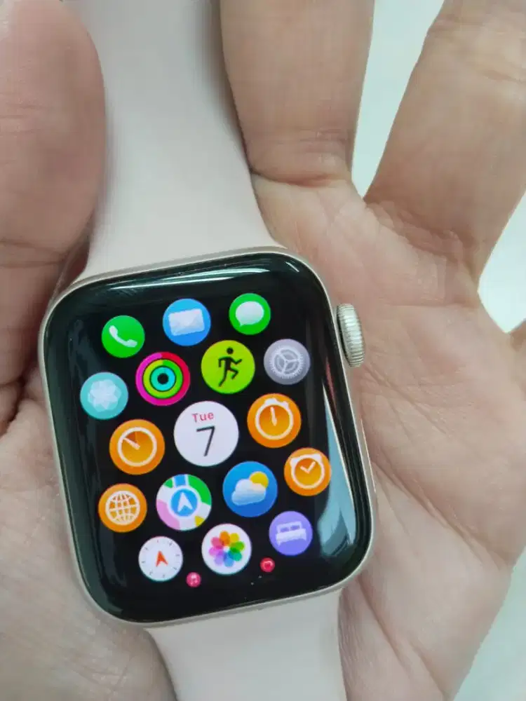 Apple watch SE. Gen 3 2025