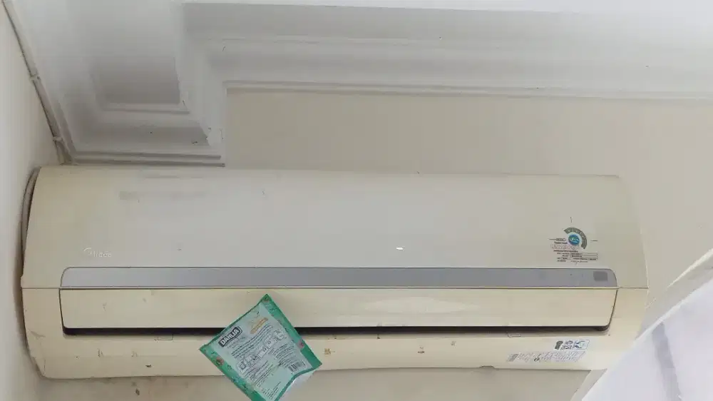Dijual AC midea