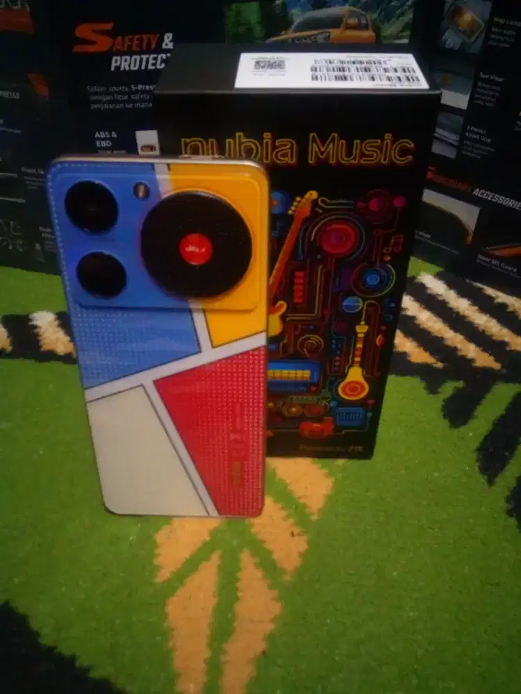 ZTE Nubia MUSIC NFC