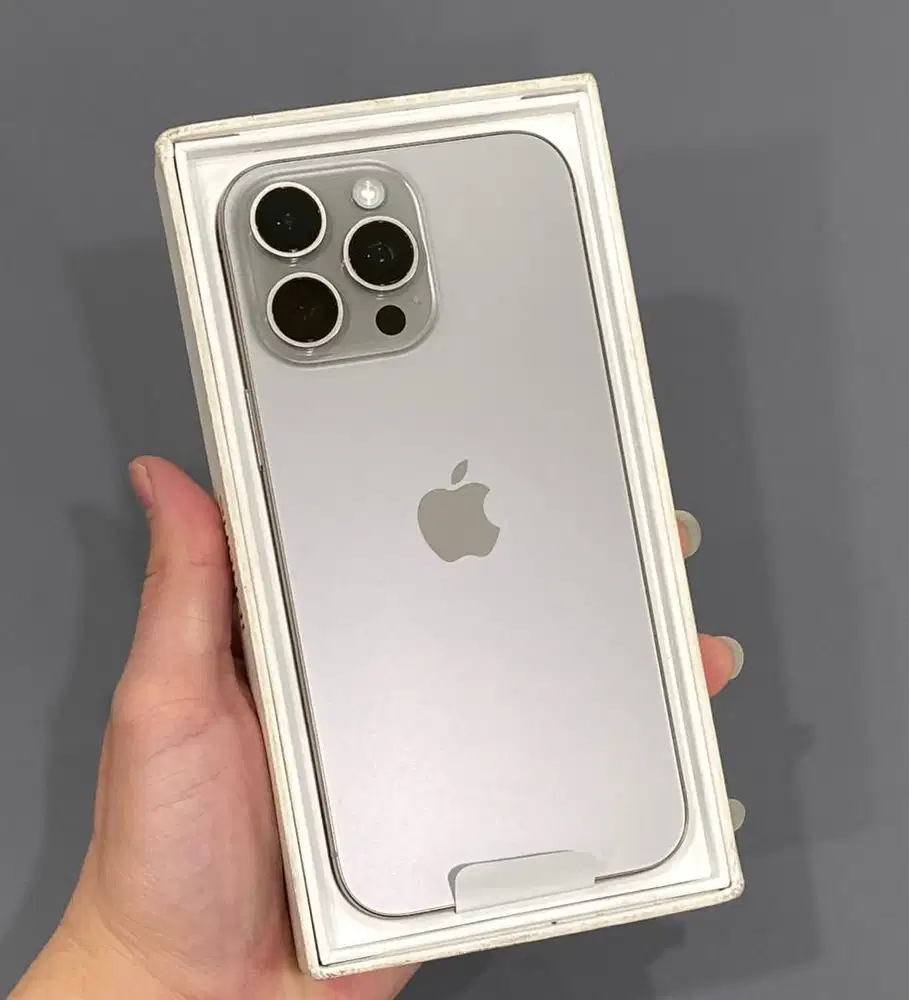iPhone 16 Pro Max 256GB Natural Titanium iBox like new