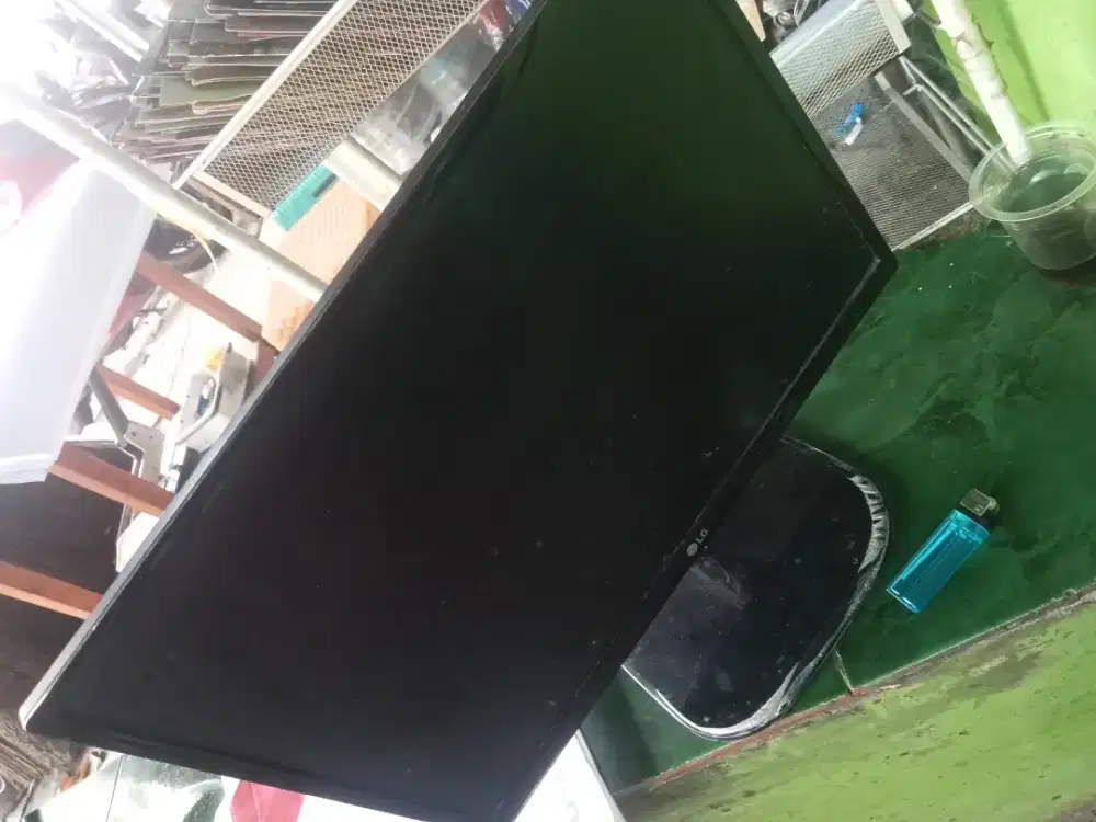 Monitor tv merk LG