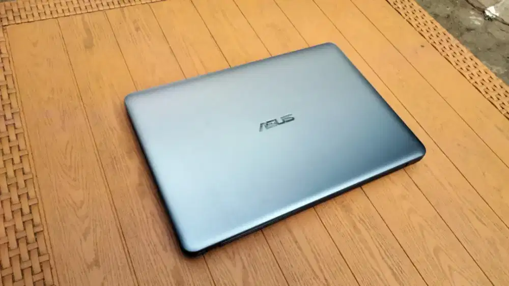 JASA SERVICE PANGGILAN HP,LEPTOP DAN KOMPUTER..