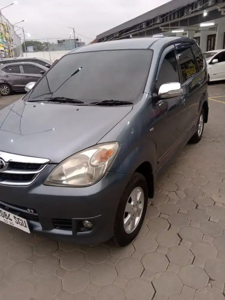Toyota azanza G maual 2010