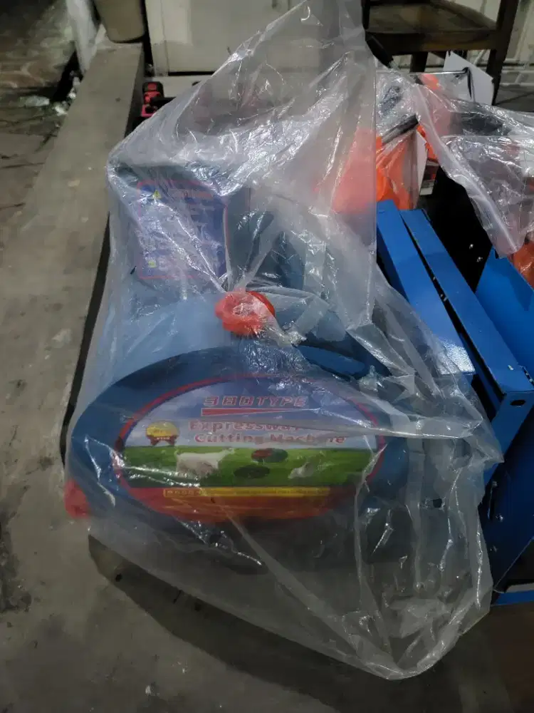 Mesin pencacah rumput