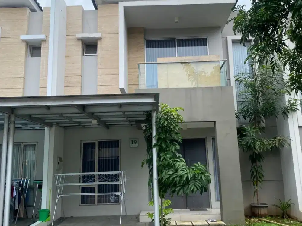 Dijual Rumah 2 Lantai sudah renov full Golf Island PIK