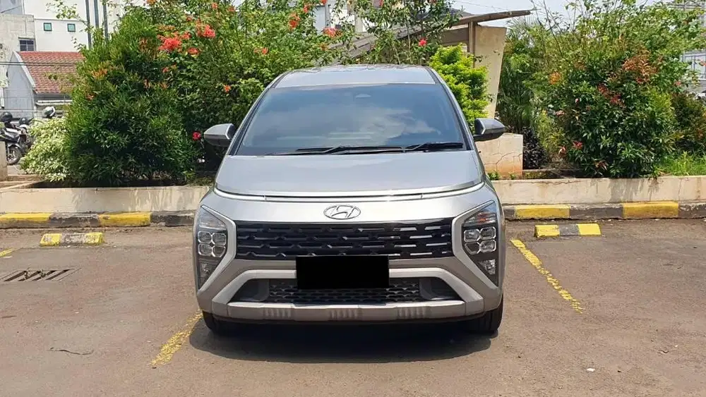 Low Km 4rb Hyundai  Stargazer Essential Bluelink FL 2025 Abu met
