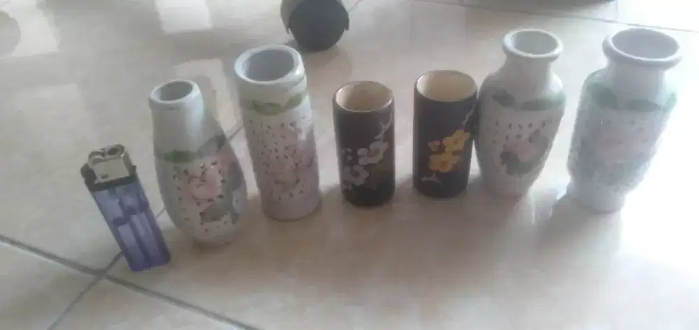 Vas bunga mini kramik