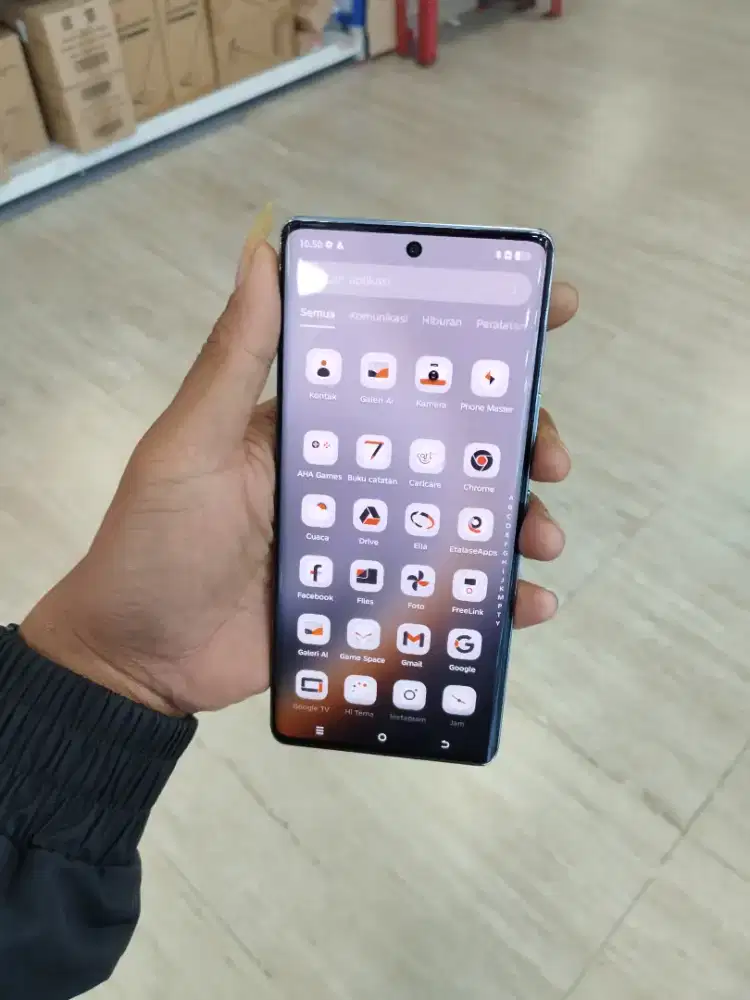 pova curve 5g mulus like new