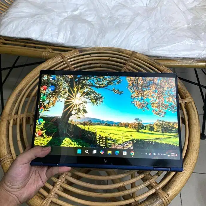 HP Elitebook Dragonfly G2 Touchscreen Flip 360° Core i5 SSD 256GB *RVN