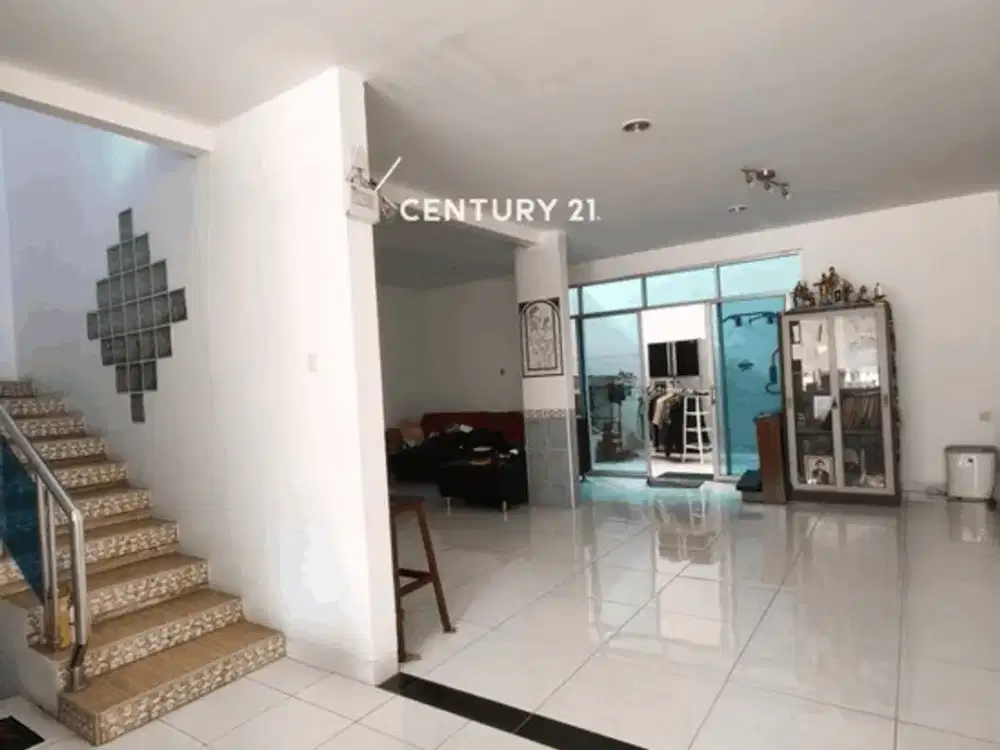 Rumah 2 Lantai Full Renovasi Di Taman Modern Cakung Siap Huni
