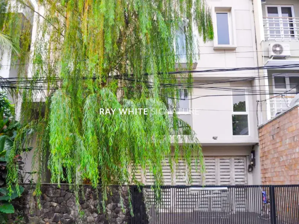 Rumah Tinggal Siap Huni di Jl Gandaria V Kebayoran Baru