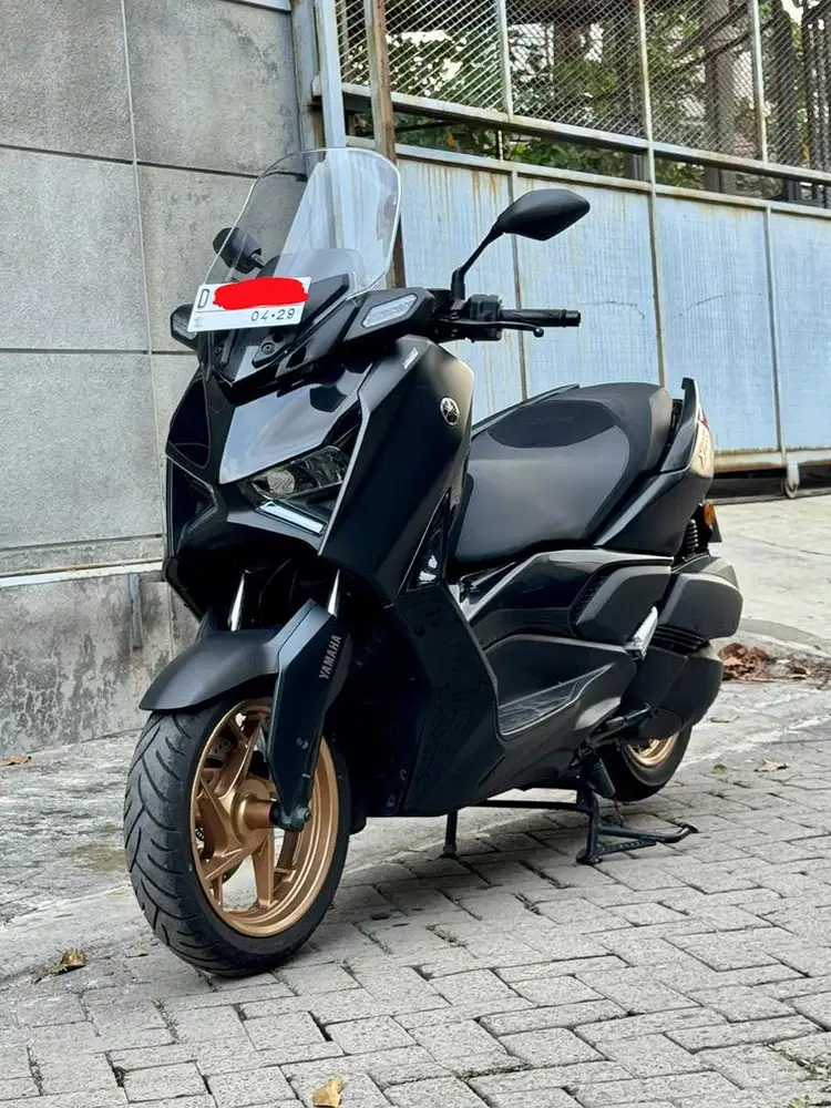 NEW XMAX 2024 CONNECTED LOW KM LENGKAP MULUS