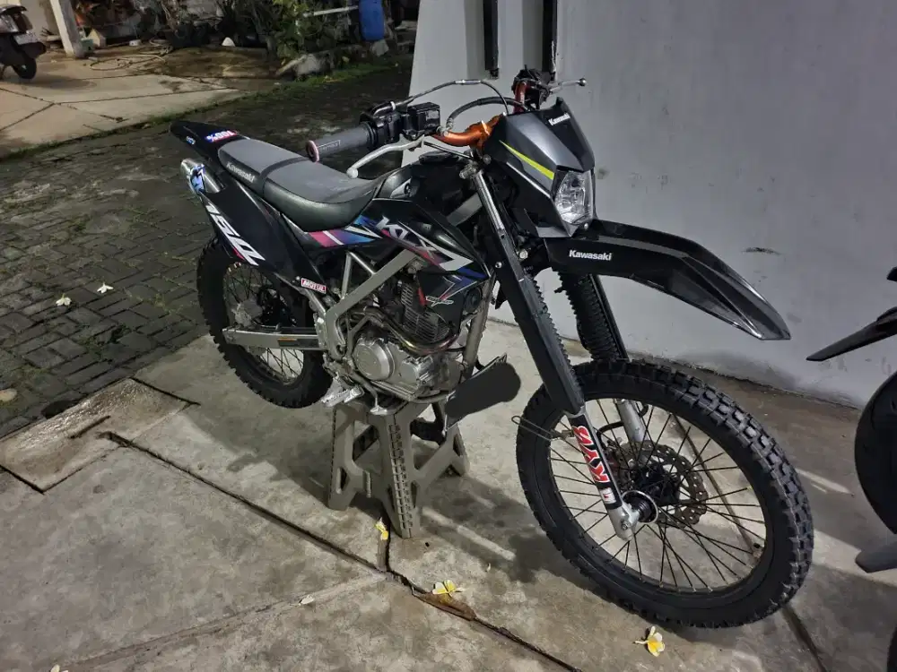 Kawasaki KLX 150 th 2022