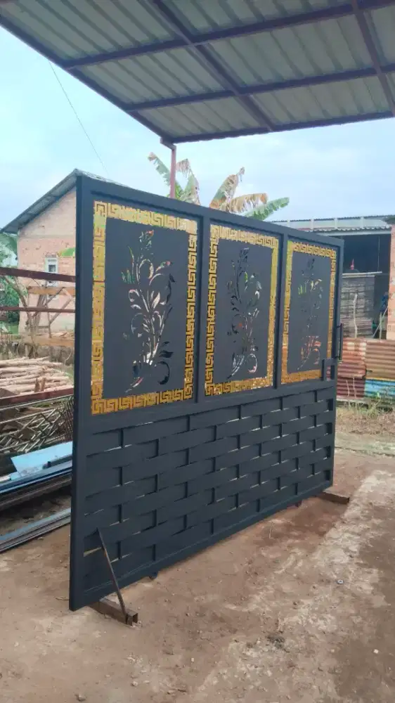 Pagar dorong minimalis