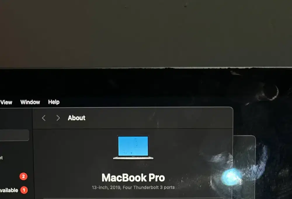 MacBook pro 2019 touch bar 13 inch
