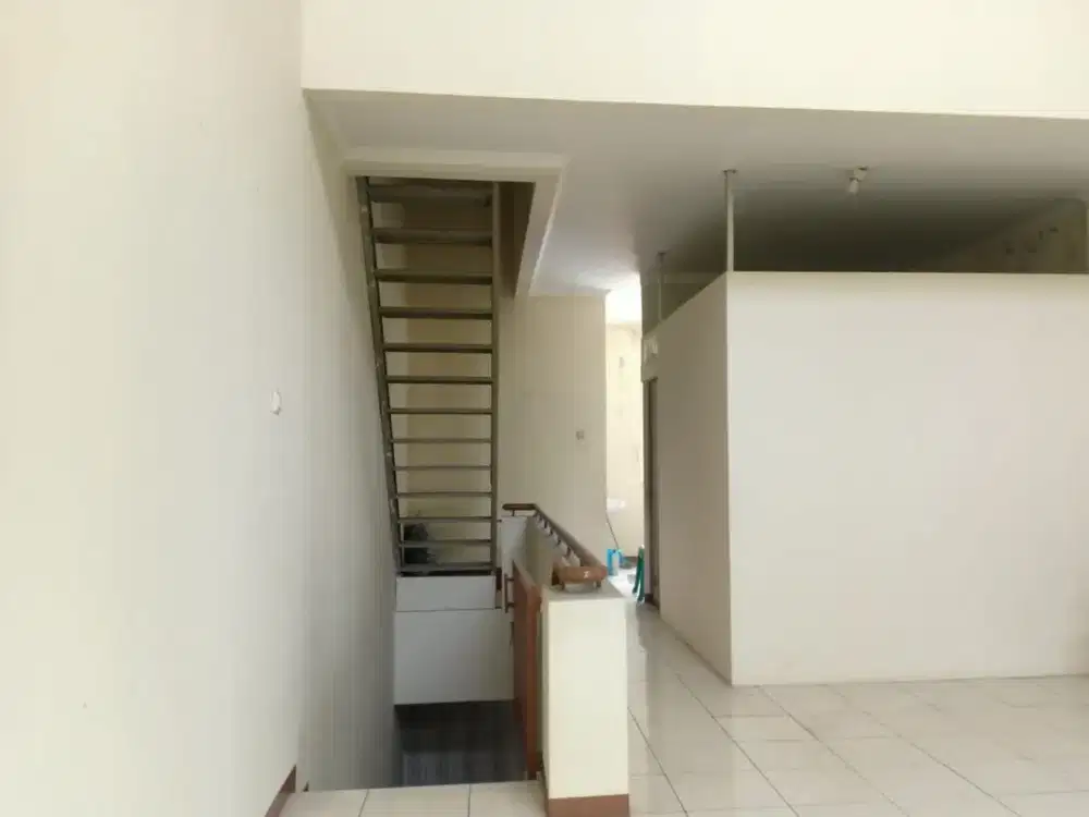 Disewakan Ruko Kota Bandung Parahyangan Tatar Banyak Niaga