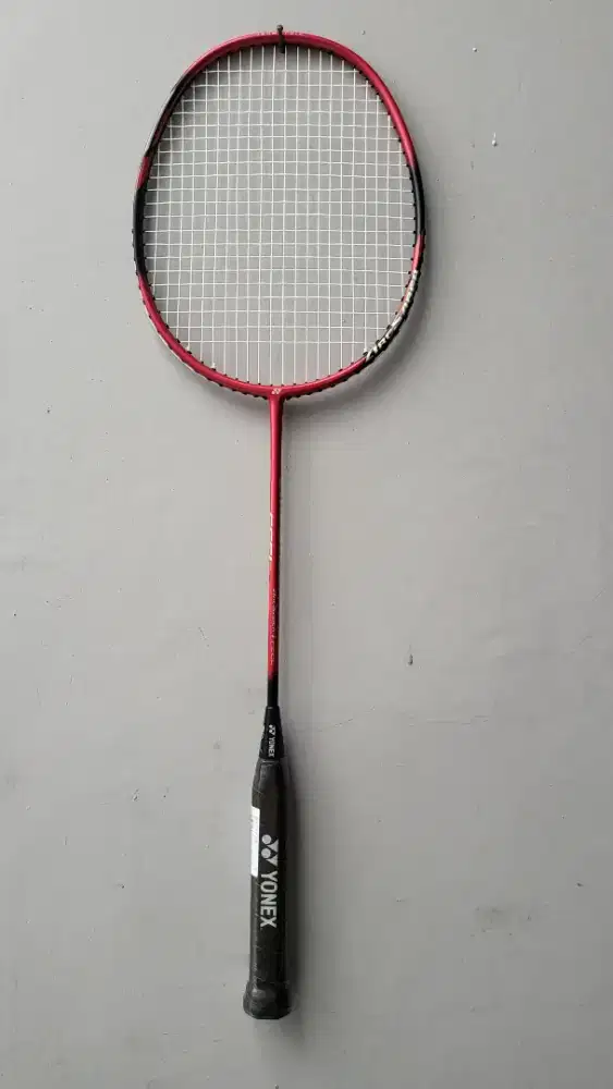 Raket badminthon merk yonex original baru gress