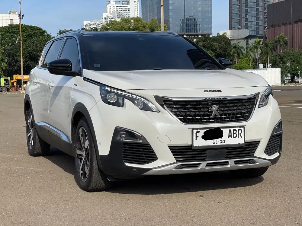 PEUGEOT 5008 GT LINE AT PUTIH 2019