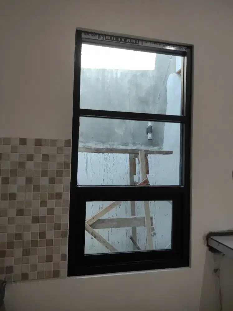 Jendela casmen + kaca mati