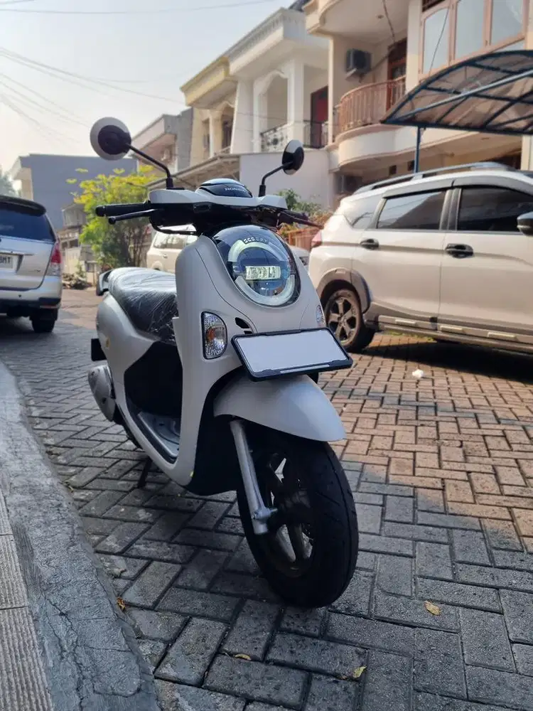 KM 111‼️ Honda New Scoopy Prestige Keyless Putih Tahun 2025 PJK 04 2026