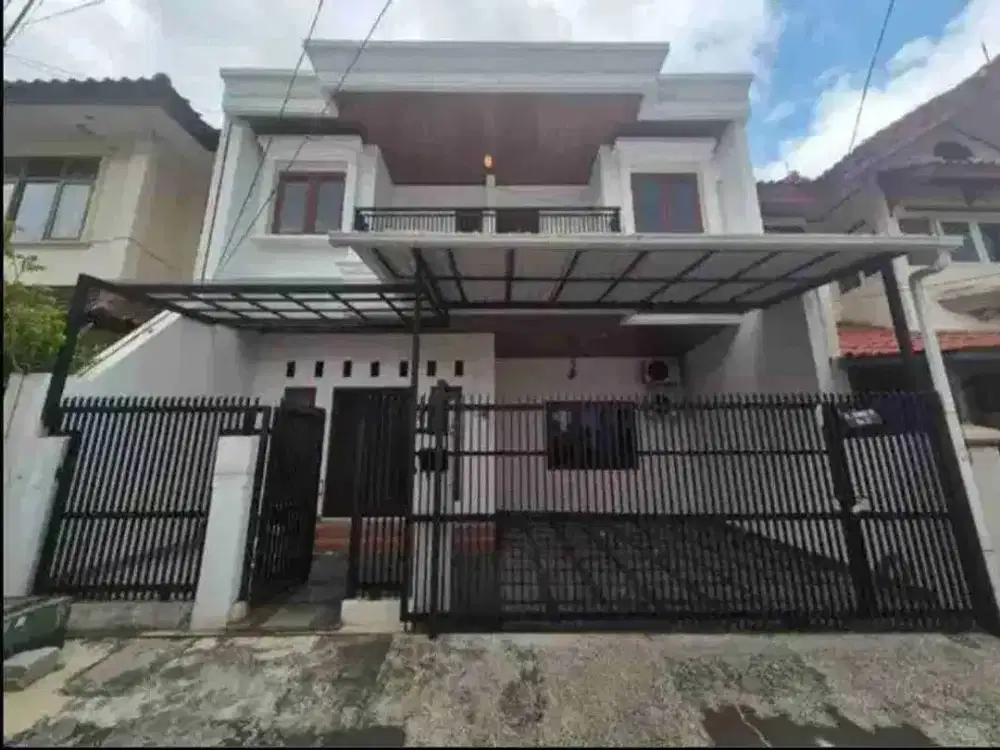 Eksklusif & Siap Huni – Rumah Mewah di Komplek Rawamangun!