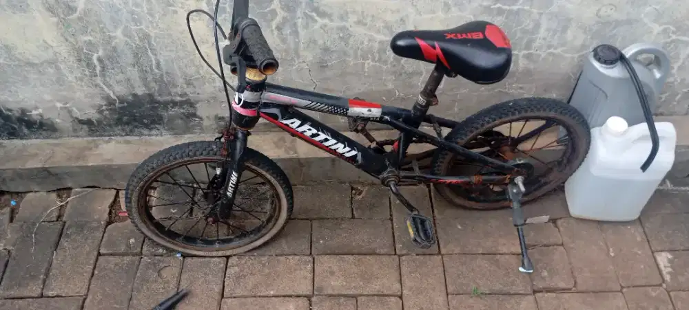 Sepeda BMX anak size 16