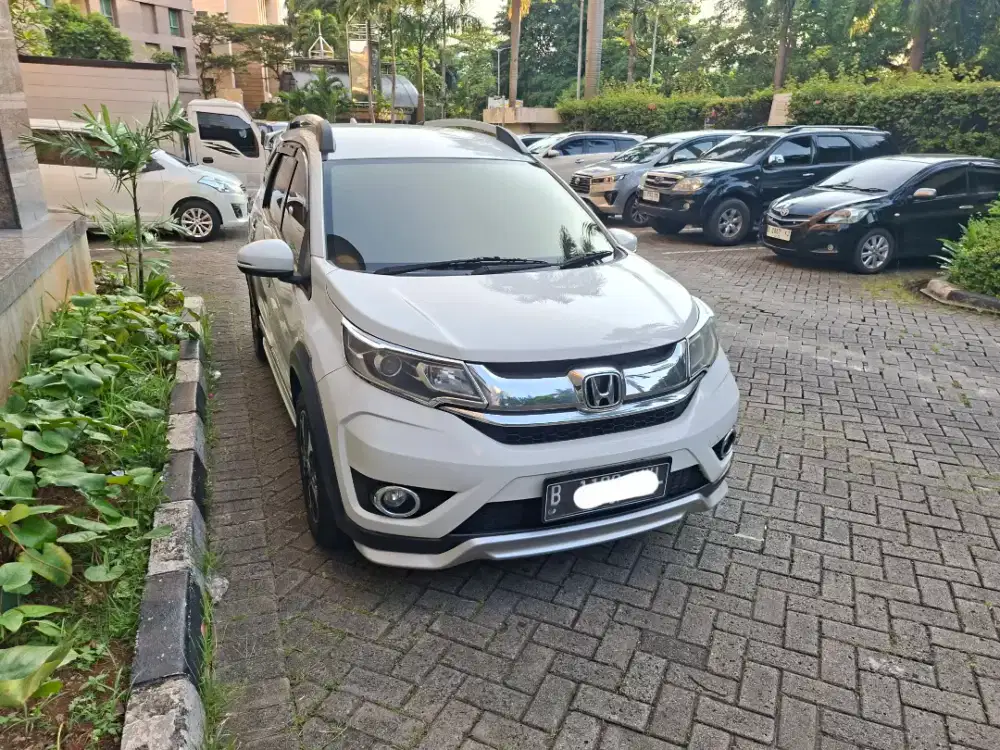 Honda Brv 2017. E Prestige. Matic prestige. Tgn 1. Stnk 3/27.