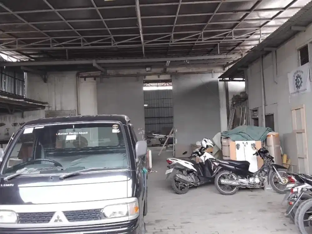 Jual Gudang siap pakai ex Workshop di Legok dekat Gading Serpong