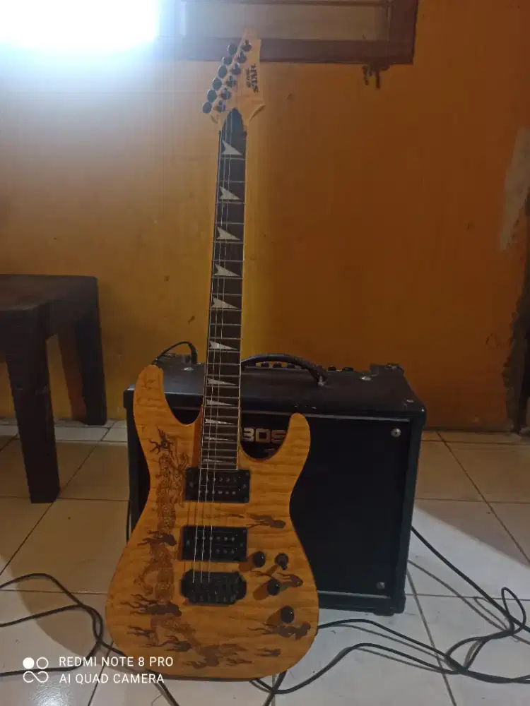 Dijual Gitar Elektrik Listrik Silver Star + Ampli Gitar Elektrik BOSS