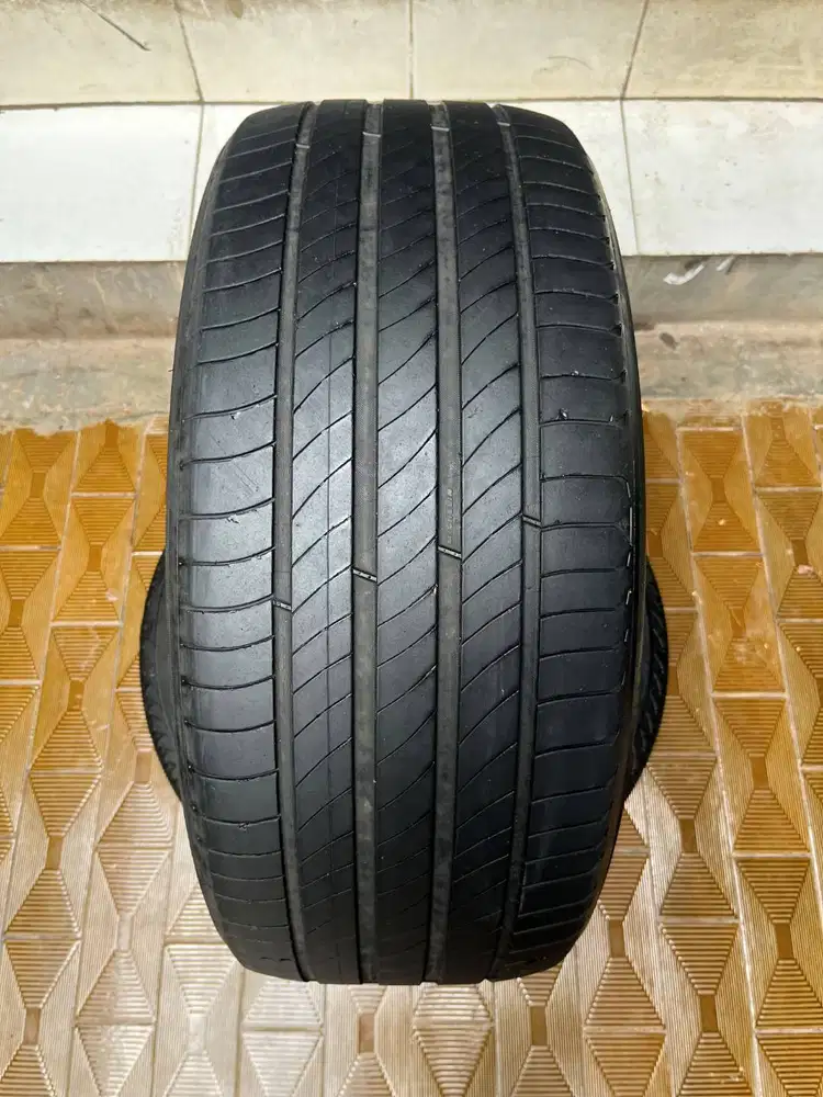 Ban Michelin Primacy 4 245 45 r19 1Pcs